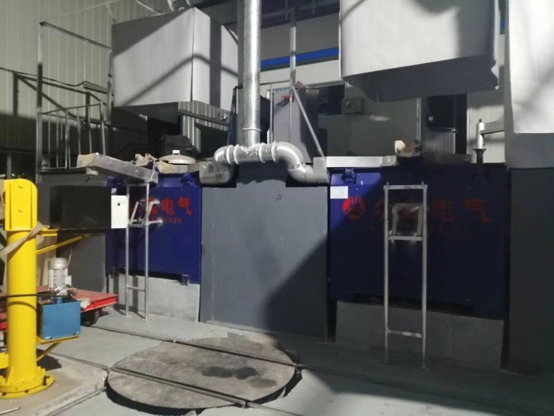 中頻熔化爐客戶使用現場